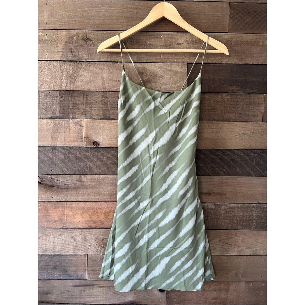 NWT Abercrombie & Fitch Women's Julia Slip Mini Dress in Olive Pattern Small - Picture 3 of 9
